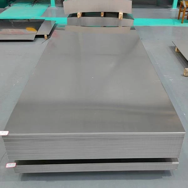 Đánh bóng tấm titan